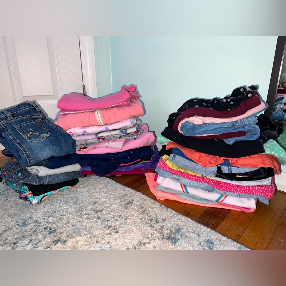 Lot of baby girl clothes 24 months